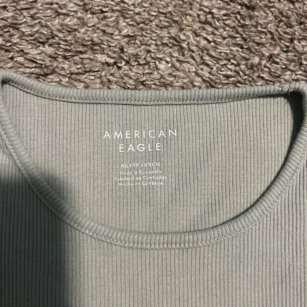 American Eagle Ribbed Tank Top - Picture 2 of 4
